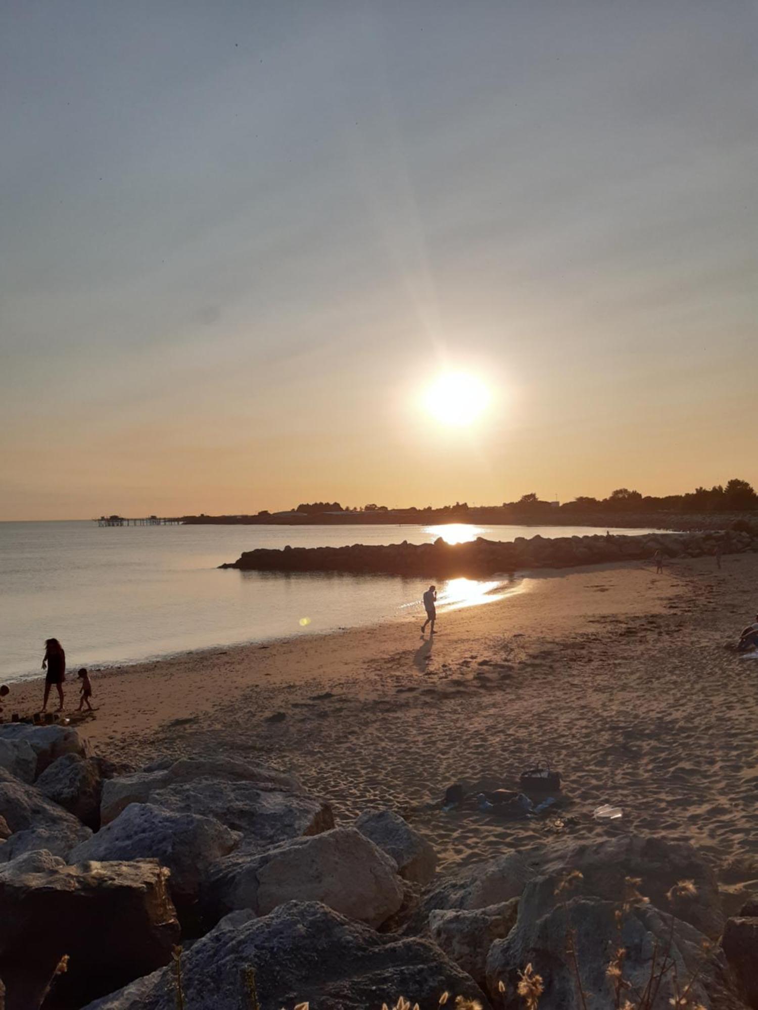 Maison De Vacances Entiere A 10 Mn De La Rochelle Dompierre-sur-Mer Eksteriør bilde